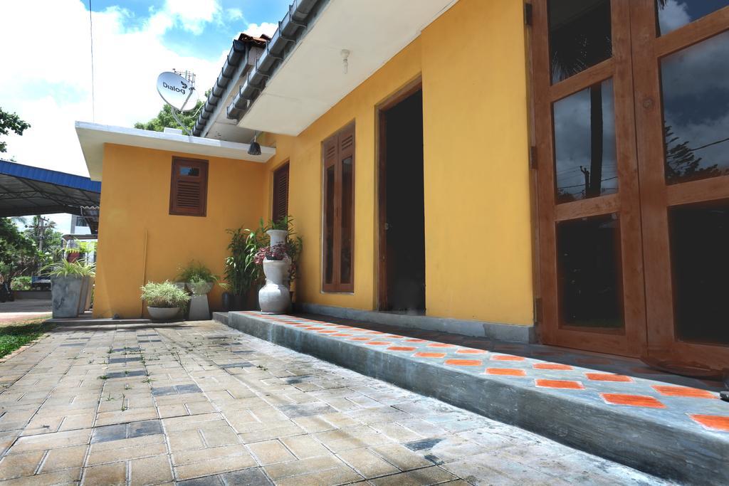 Mitrayu Villa Nugegoda Szoba fotó