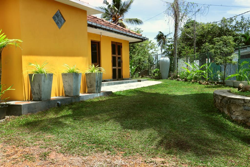 Mitrayu Villa Nugegoda Szoba fotó