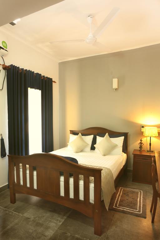Mitrayu Villa Nugegoda Szoba fotó